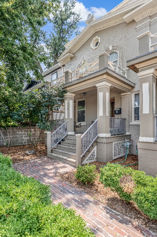 property at 108 S 36th St