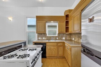 924 N Mason St in Portland, OR - Building Photo - Building Photo