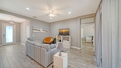 11773 Forest Park Cir in Bradenton, FL - Building Photo - Building Photo