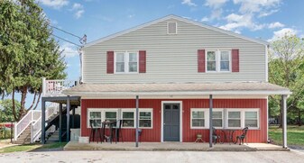 3185 Spring Rd in Carlisle, PA - Building Photo