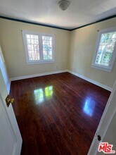 3003 S Rimpau Blvd in Los Angeles, CA - Building Photo - Building Photo