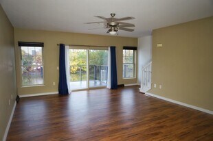 159 Marina Pl, Unit 159 Marina Place in Menasha, WI - Building Photo