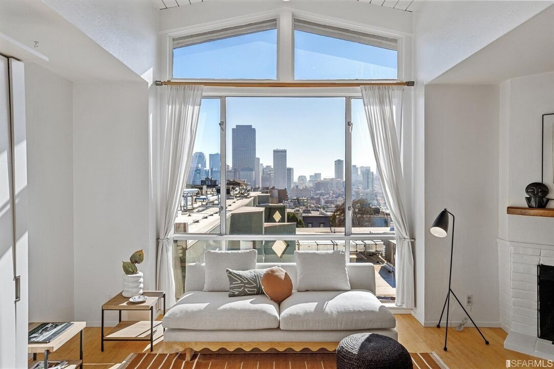 439 Greenwich St in San Francisco, CA - Building Photo