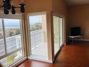 239 Turf View Dr in Solana Beach, CA - Building Photo - Building Photo