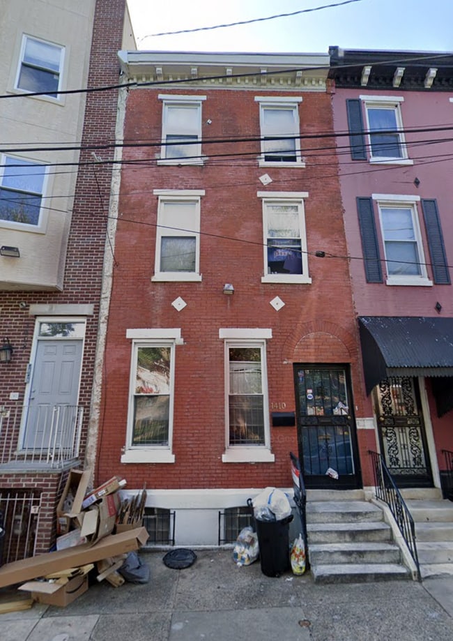 property at 1410 N Willington St