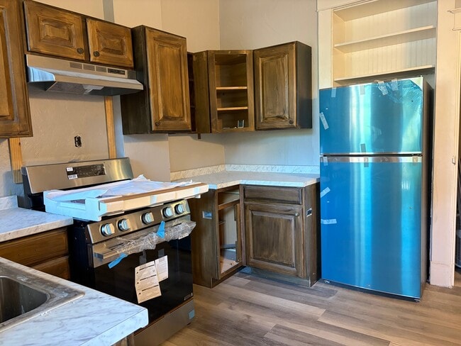 907 Chartiers Ave, Unit 2