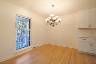 2320 Wofford Rd in Charleston, SC - Building Photo - Building Photo