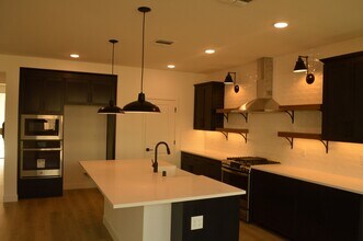 477 Gold Coast Rd in Lathrop, CA - Building Photo - Building Photo