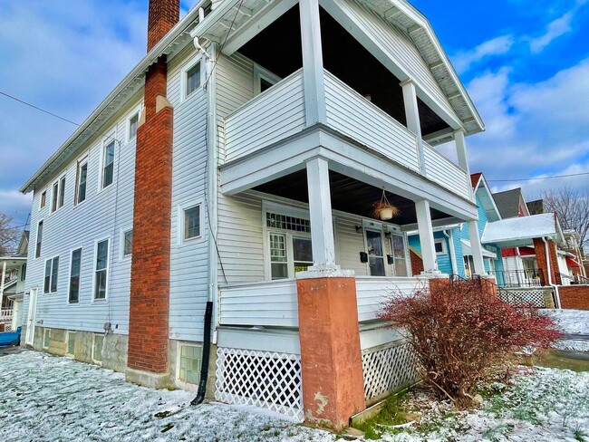 1186-1186 W 8th St in Lorain, OH - Building Photo - Building Photo
