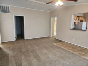 313 E Lime St in Portales, NM - Building Photo - Building Photo