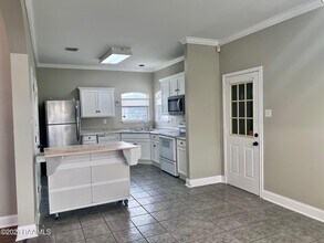 101 Wildflower Ln in Lafayette, LA - Building Photo - Building Photo