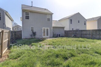 5724 Henderson Oaks Dr in Charlotte, NC - Building Photo - Building Photo