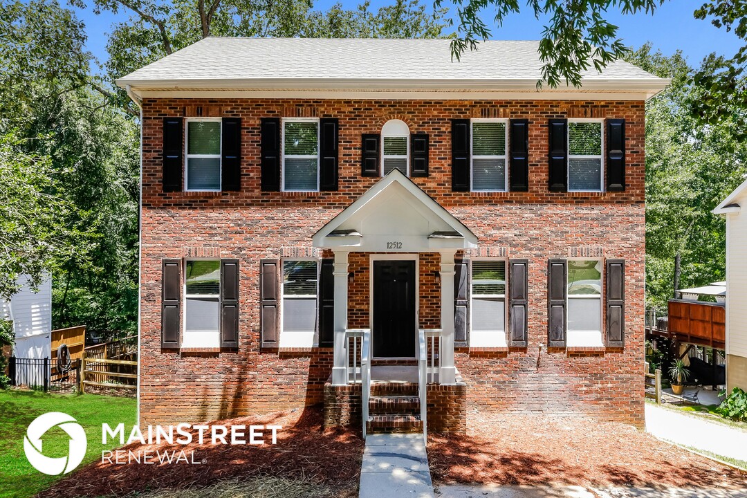 12512 Woodside Falls Rd in Pineville, NC - Building Photo