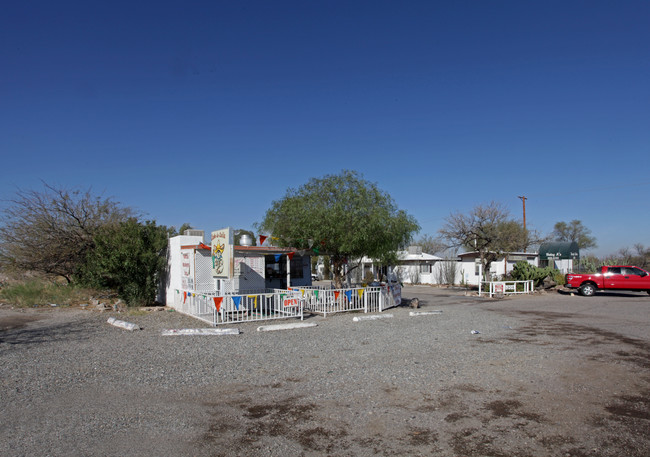 6308 S Nogales Hwy in Tucson, AZ - Building Photo - Building Photo