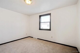 317 Sundridge Dr in Amherst, NY - Building Photo - Building Photo