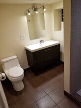 1646 N Western Ave, Unit B in Chicago, IL - Building Photo - Building Photo