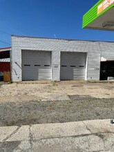 102 E Green St in Macclesfield, NC - Building Photo - Building Photo