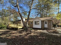 1897 Englewood Way SW in Snellville, GA - Foto de edificio - Building Photo