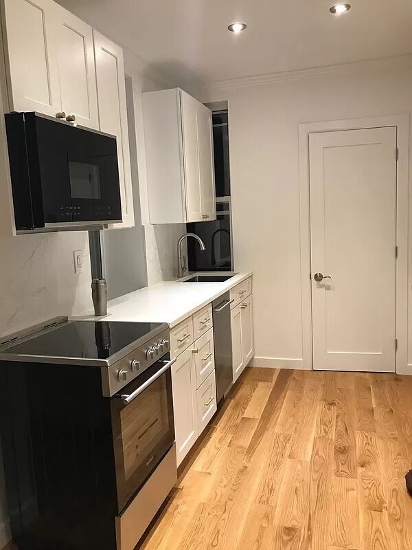 75 Baxter St-Unit -23 in New York, NY - Building Photo - Building Photo