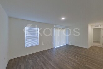 2425 Crockett St in Port Charlotte, FL - Building Photo - Building Photo