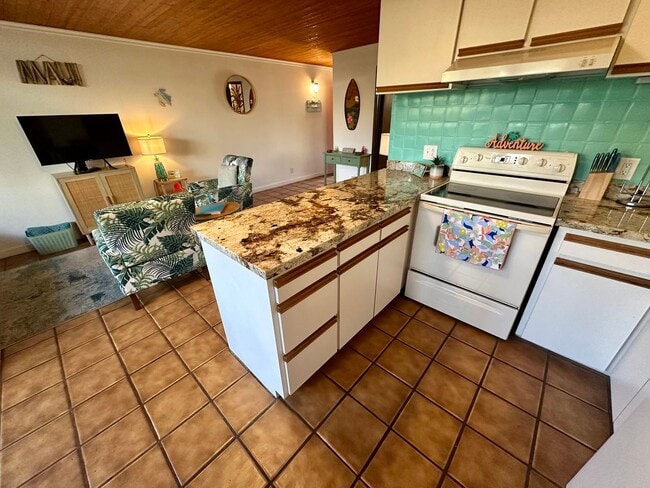 property at 1002 S Kihei Rd