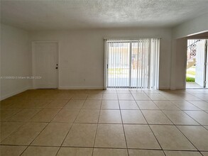 8287 NE Miami Ct in Miami, FL - Building Photo - Building Photo