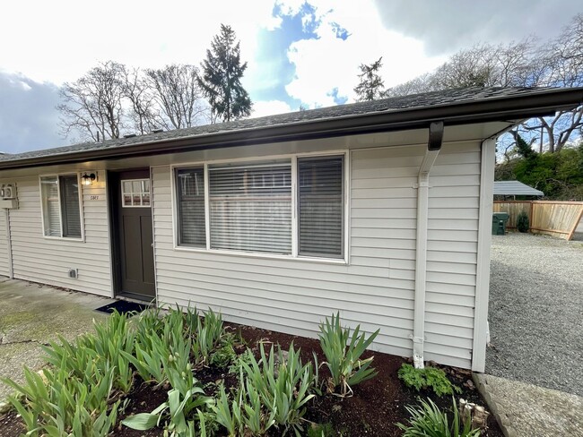 property at 1504-1504 120th St S