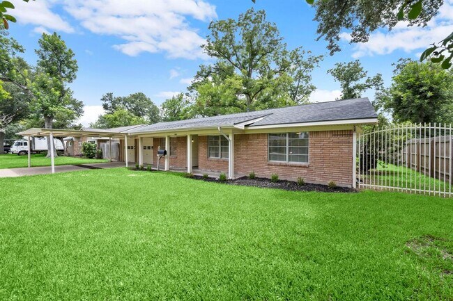 3814 Galway Ln in Houston, TX - Building Photo - Building Photo