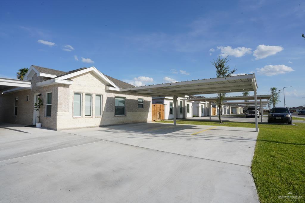 26 N 59th St in McAllen, TX - Building Photo