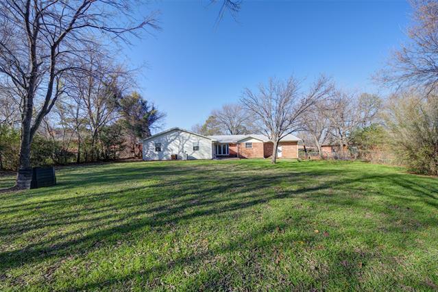 910 Stanley St in Denton, TX - Building Photo - Building Photo