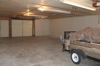 113 Holland Ct in Creve Coeur, IL - Building Photo - Building Photo