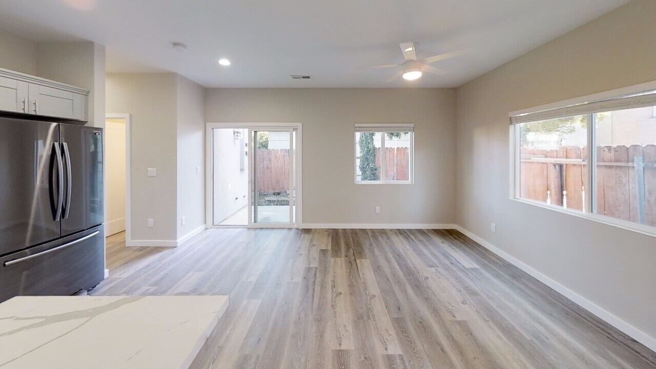 6136 Dorothy Dr in San Diego, CA - Building Photo