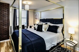 3000 Farnam St, Unit Luxe Midtown Condo in Omaha, NE - Foto de edificio - Building Photo