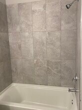 103 lasalle st, Unit 1 in Mansfield, OH - Foto de edificio - Building Photo