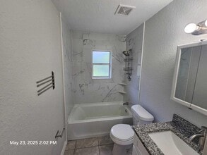 4653 S 25th St in Fort Pierce, FL - Building Photo - Building Photo