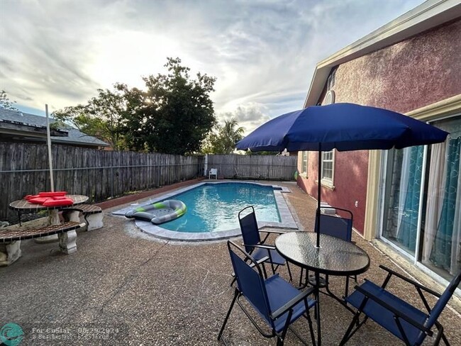 property at 7526 SW 7th Ct