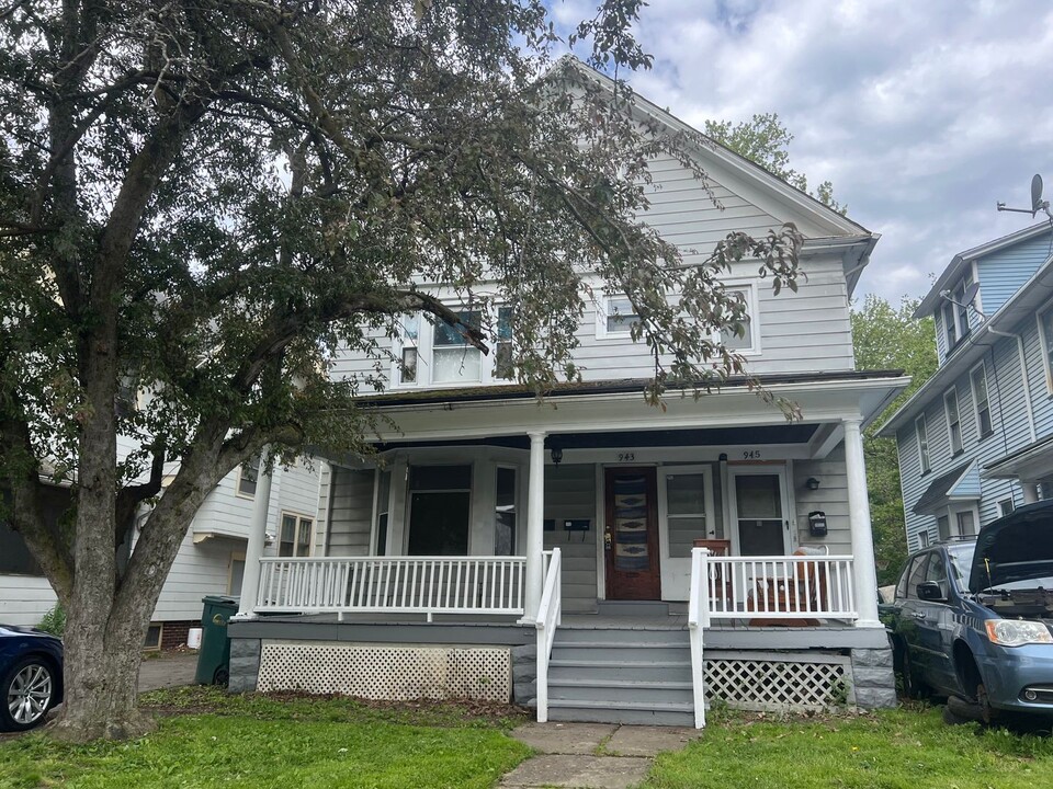 943-945 Dewey Ave in Rochester, NY - Building Photo