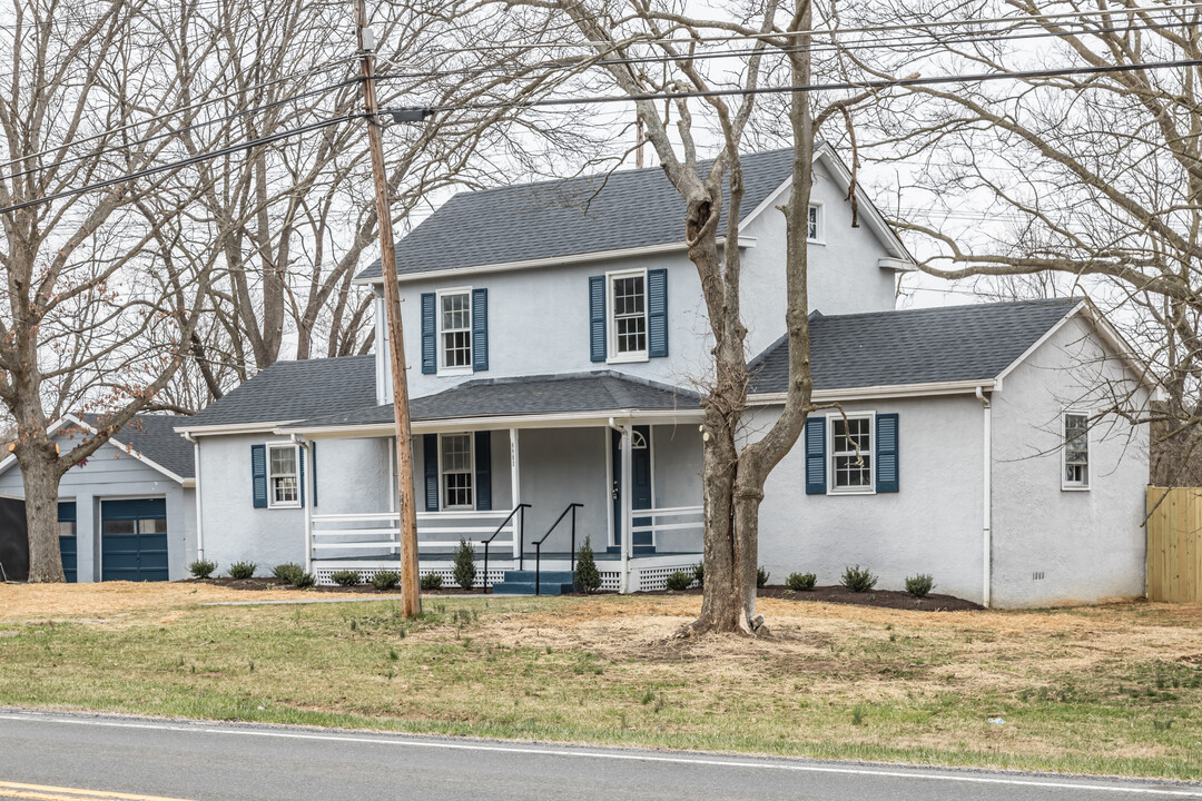 6883 LORD FAIRFAX HWY in Berryville, VA - Building Photo