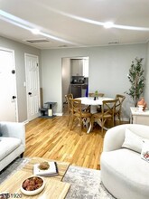 100 Lakeview Ave in Clifton, NJ - Building Photo - Building Photo