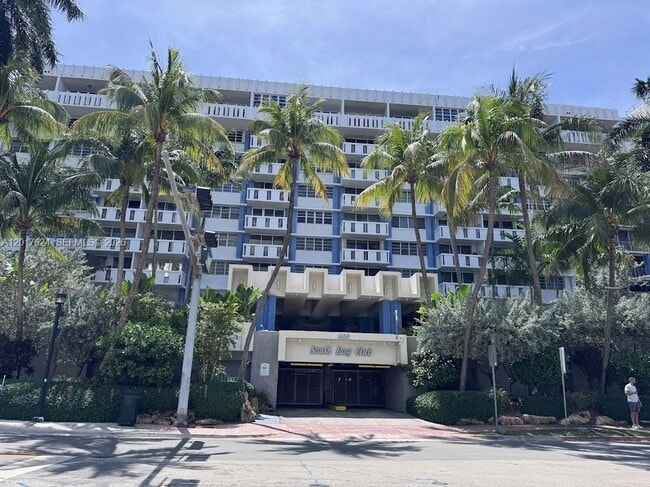 property at 800 West Ave