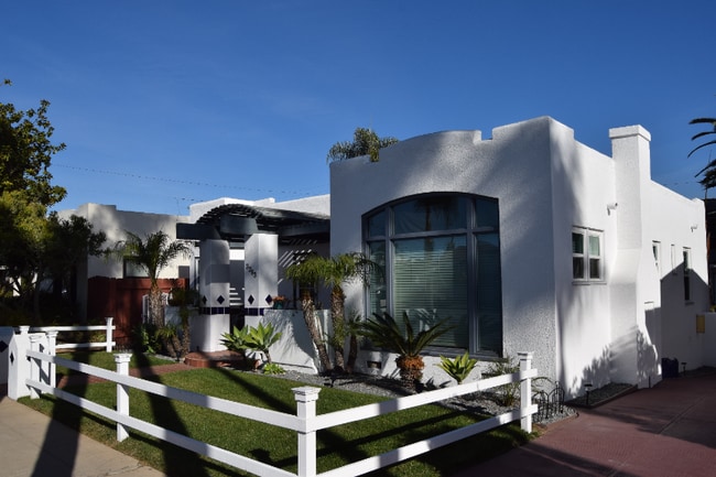 3381 Grim Ave, Unit 1/2 in San Diego, CA - Foto de edificio - Building Photo