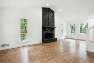 8298 Blackfoot Trail in Jonesboro, GA - Building Photo - Building Photo