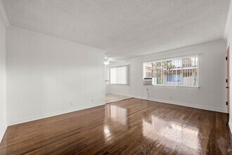 956 Wilcox Ave, Los Angeles in Los Angeles, CA - Building Photo - Building Photo