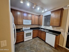 4174 E Tulsa St in Gilbert, AZ - Building Photo - Building Photo