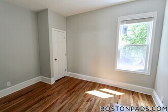 203 Westville St, Unit 3 in Boston, MA - Foto de edificio - Building Photo
