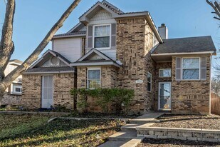 2700 Ansley Ct in Euless, TX - Building Photo