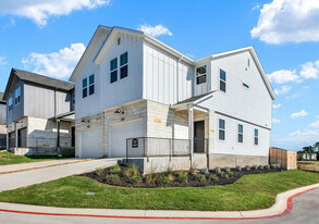 Solstice Springs in New Braunfels, TX - Building Photo