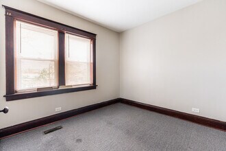 114 W Park Ave in Elmhurst, IL - Building Photo - Building Photo
