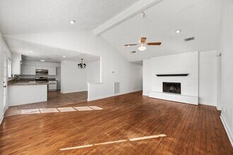 6522 Brookgate Dr in Spring, TX - Building Photo - Building Photo