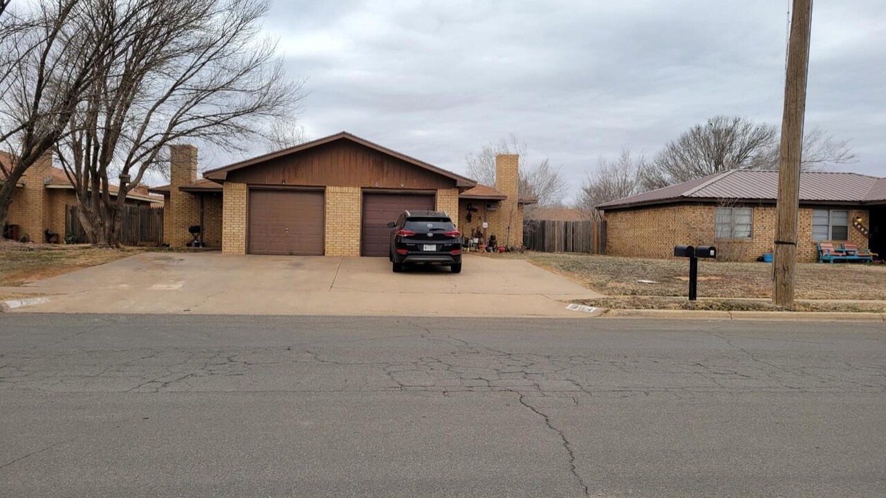 7816 Avenue U in Lubbock, TX - Building Photo